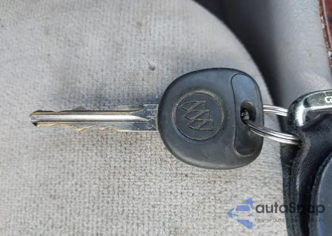 2006 Buick Lacrosse Cx из США, поврежденный, VIN 2G4WC552761291338